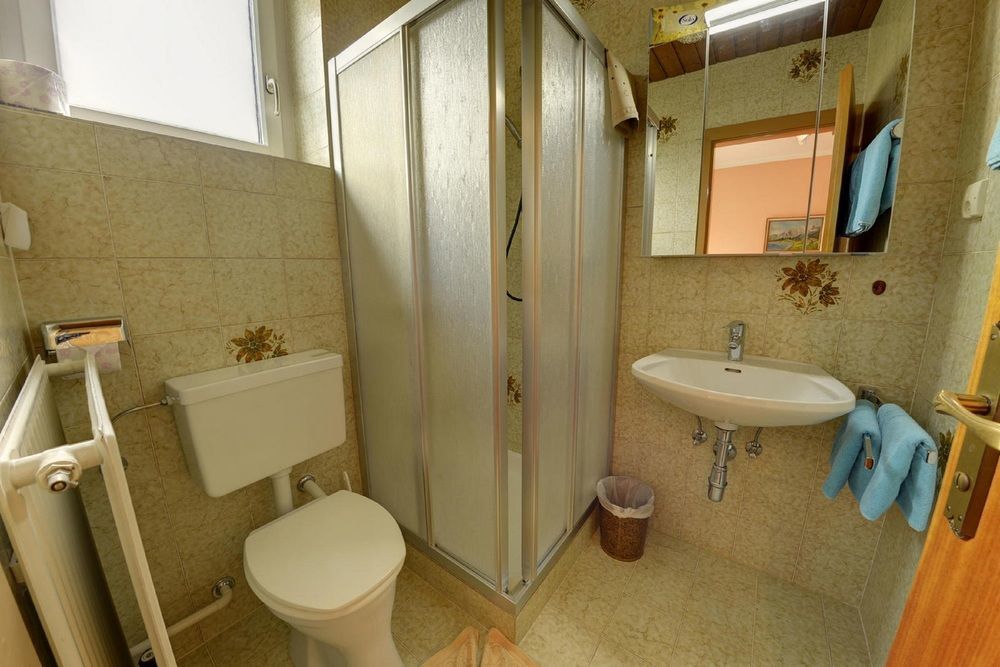 Fruehstueckspension Haus Golker Seeboden Kültér fotó